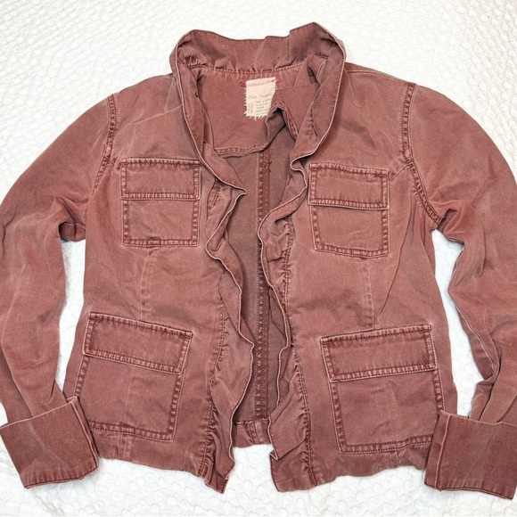 Free People Jackets & Blazers - Free People size XS Women's Ruffled Jacket in Dusty Pink